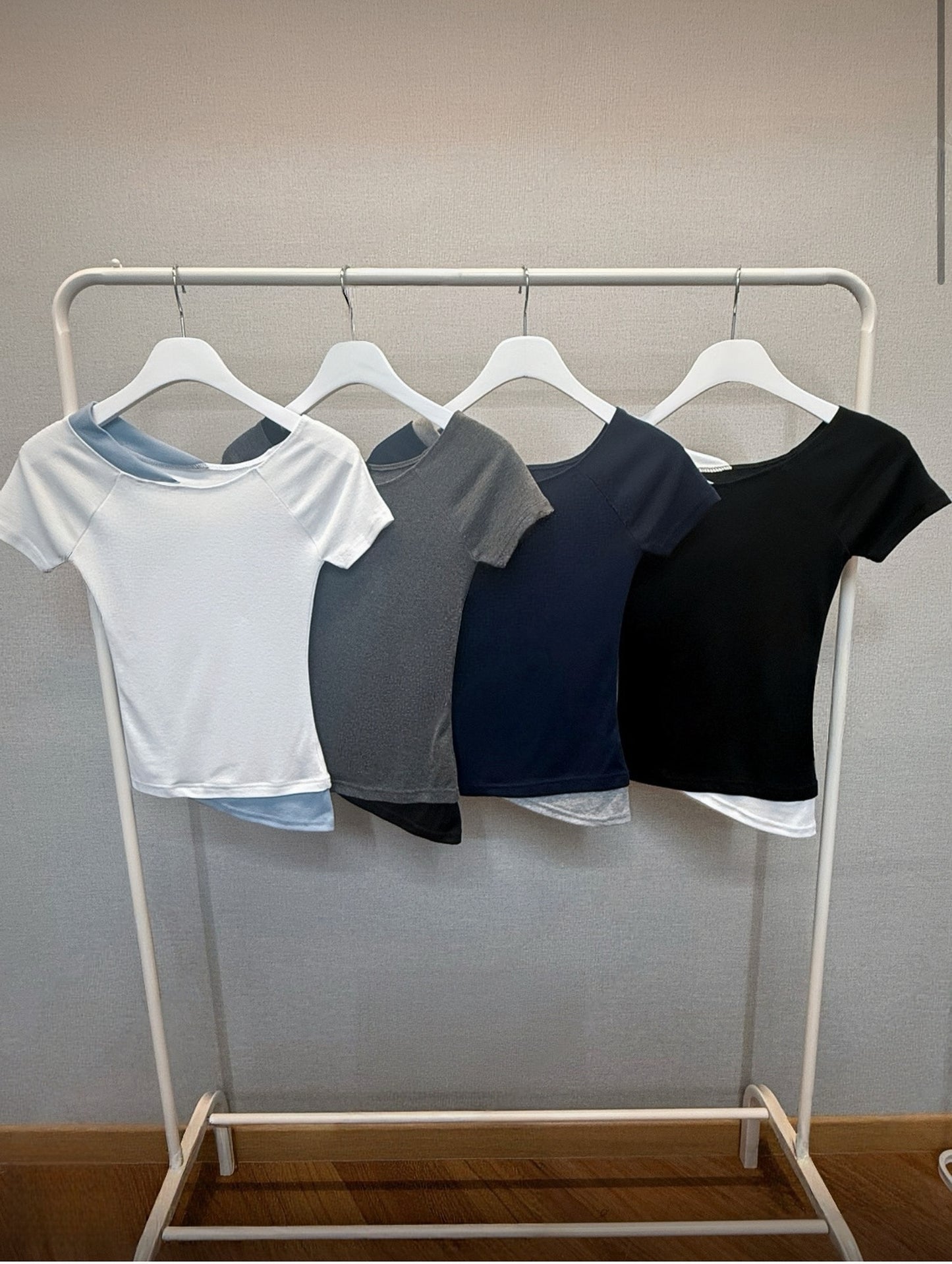 假兩件斜肩Tshirt