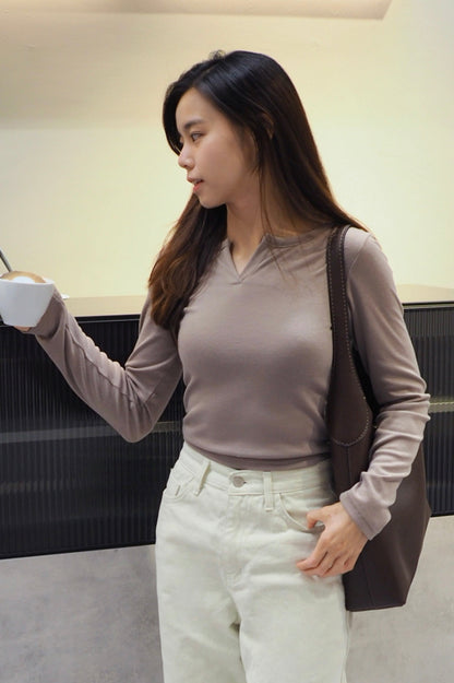 日常純色小V領長袖T[包色之選!]