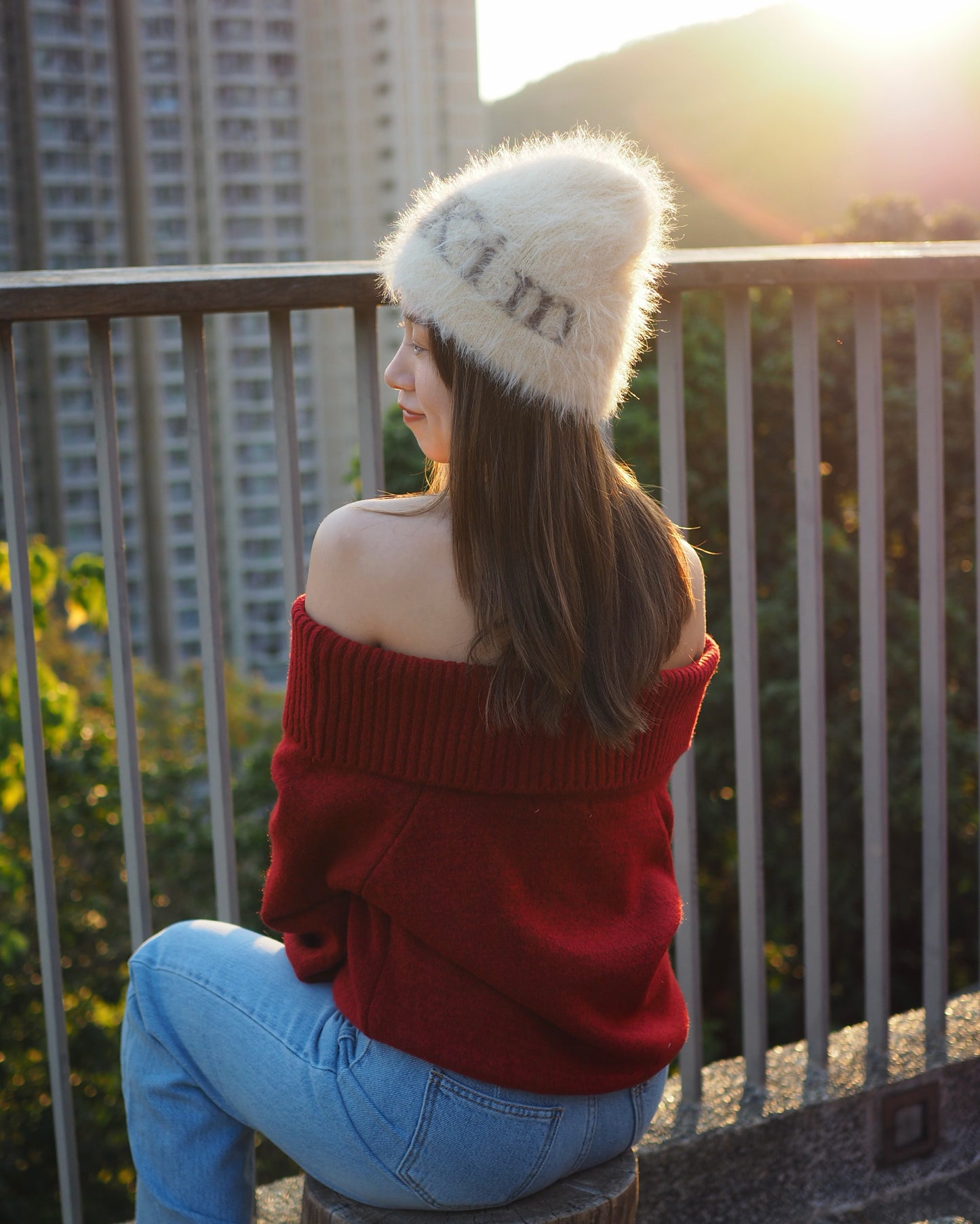 Jennie反領直坑紋一字膊