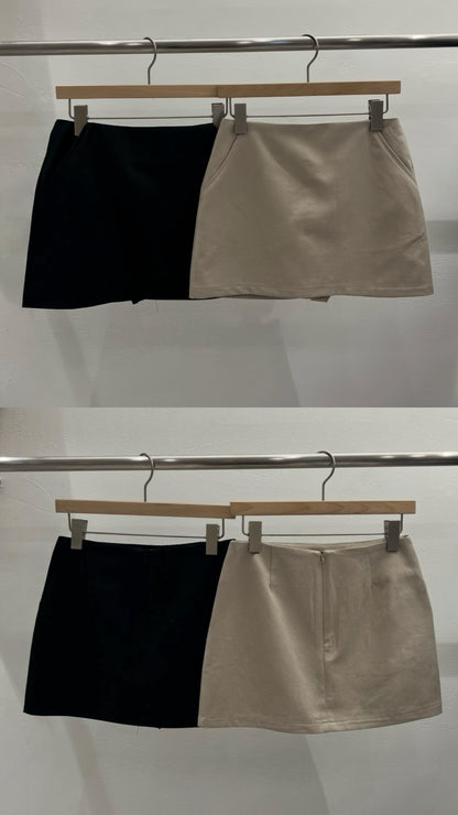 中低腰簡約A字短裙Basic A Line Mini Skirts