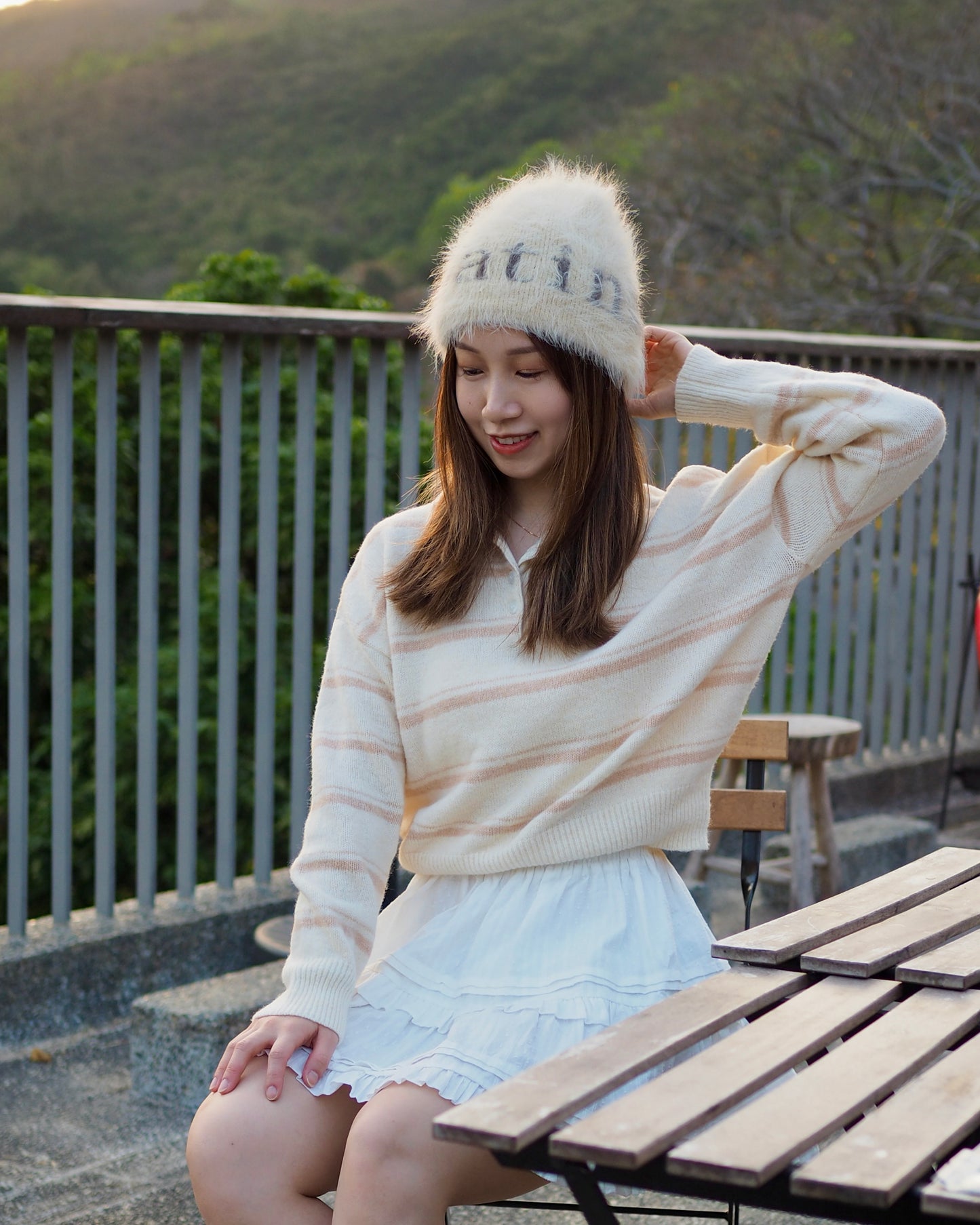 鄰家女孩風～POLO領撞色橫間上衣